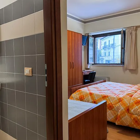 אכסניה Fanesia Coliving