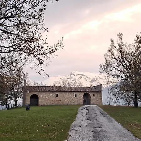 Fanesia Coliving Hostel