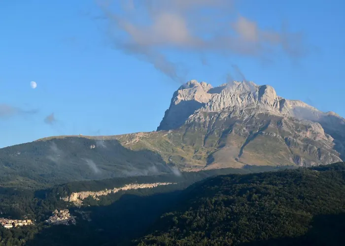 Fanesia Coliving Хостел Fano Adriano