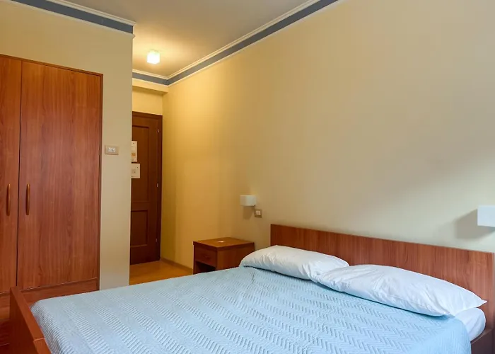 Fanesia Coliving ホステル Fano Adriano